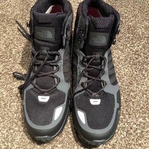 The North Face Litewave Fastpack Hiking 13 NEW